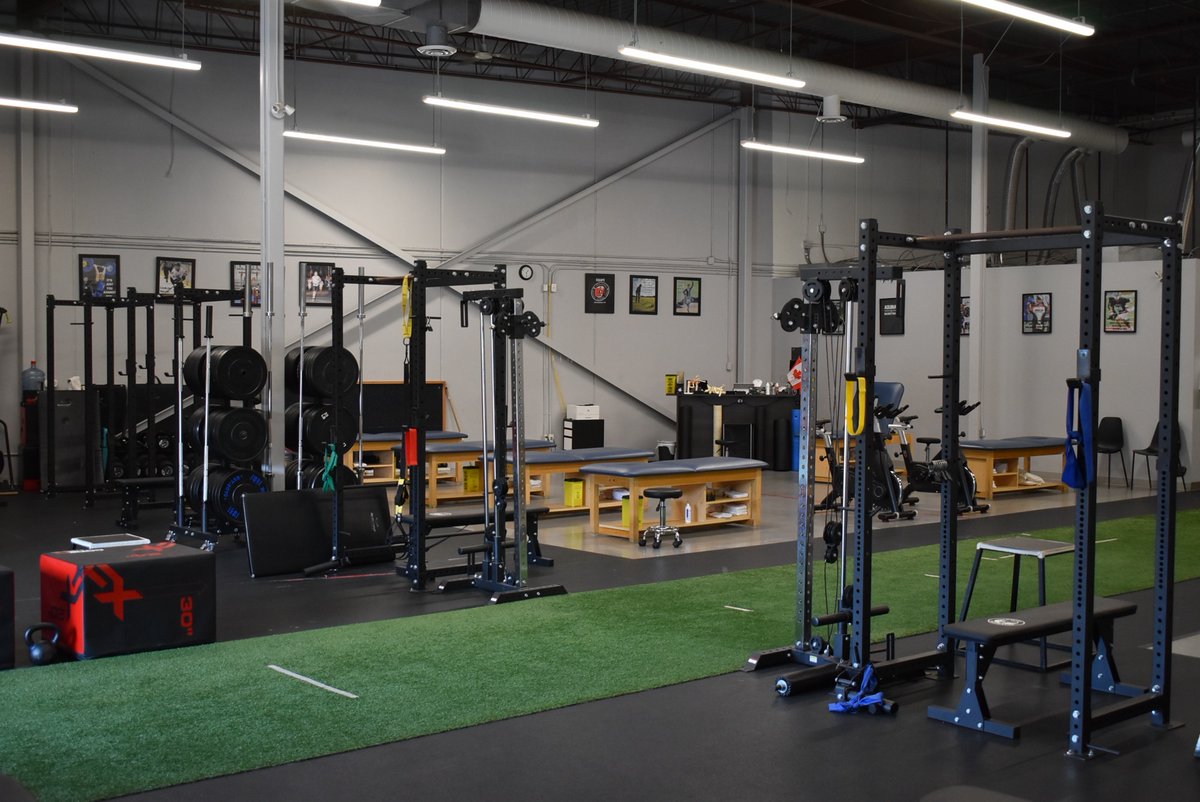 DynamicOakville's tweet photo. Our Oakville clinic got an upgrade. 📍

Now partnering with Limitless Training Systems to bring you even more on the performance and recovery side.

Call 905-339-2333 to book · Link in bio to learn more.
#DHPHalton #Oakville #SportsRehab #Physiotherapy #Chiropractic https://t.co/HxBzmbFP45