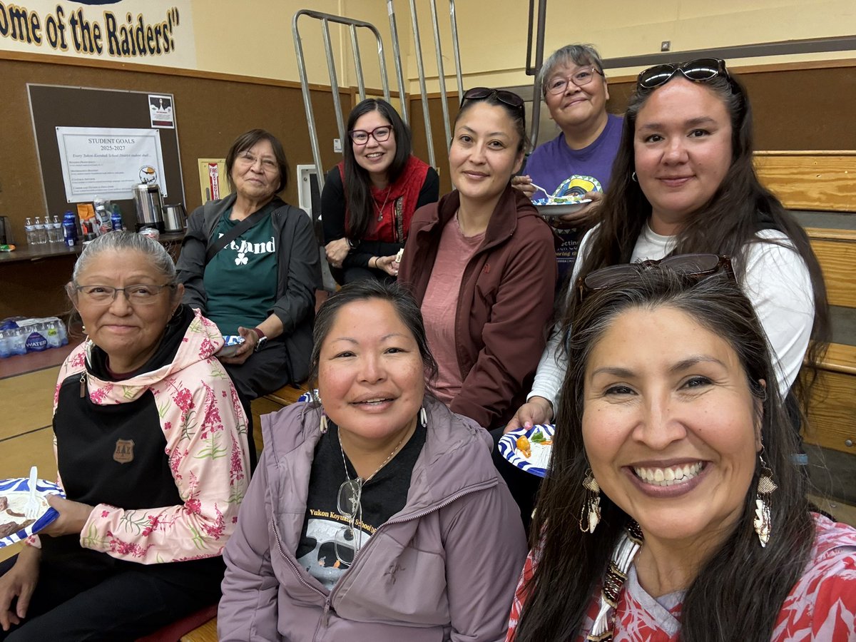 907sharon's tweet photo. Day 6 Wednesday 50 koyukuk cloudy 🌥️ week 25 of 2026.  Meetings with Yukon koyukuk leadership and boat trip. Prayers going out to our communities 🙏🏽. Love jogs with guppies the bill. #coachbennett #nikerunclub https://t.co/4kRaTcj4au