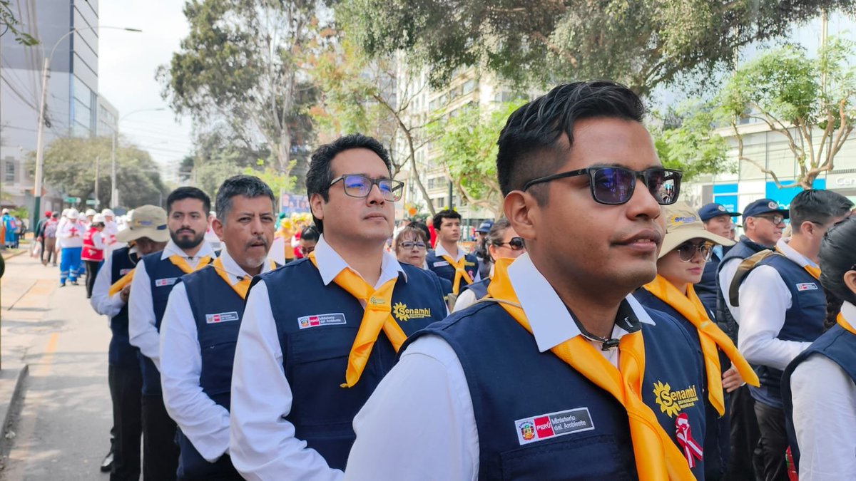 Senamhiperu's tweet photo. 🌦️🇵🇪 Senamhi participa en la Gran Parada y Desfile Cívico Militar.

Desde tempranas horas, nuestros especialistas monitorean minuto a minuto las condiciones del tiempo, el viento y la radiación UV este 29 de julio. https://t.co/qj6mWpWFtM