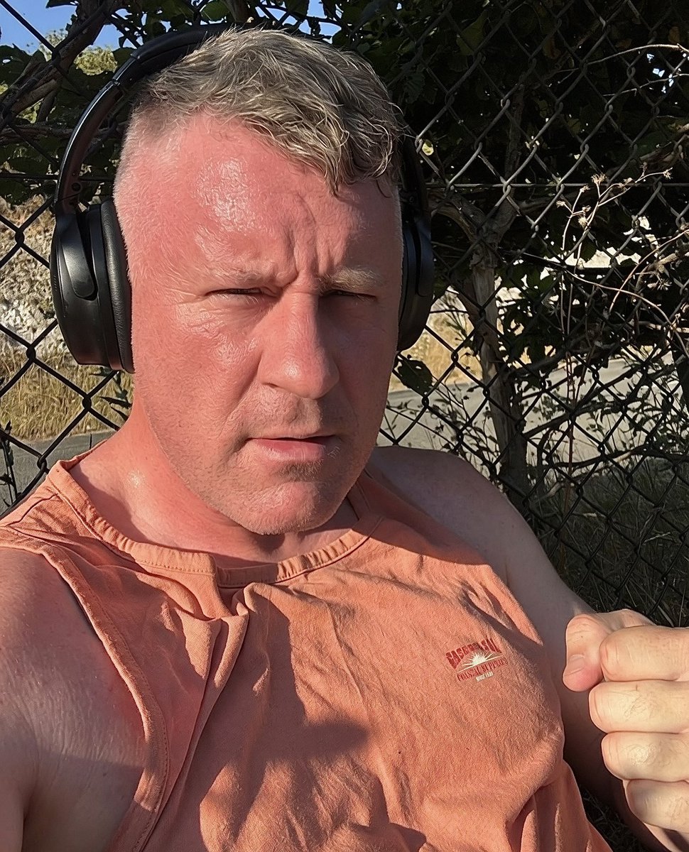Paul Golding tweet media