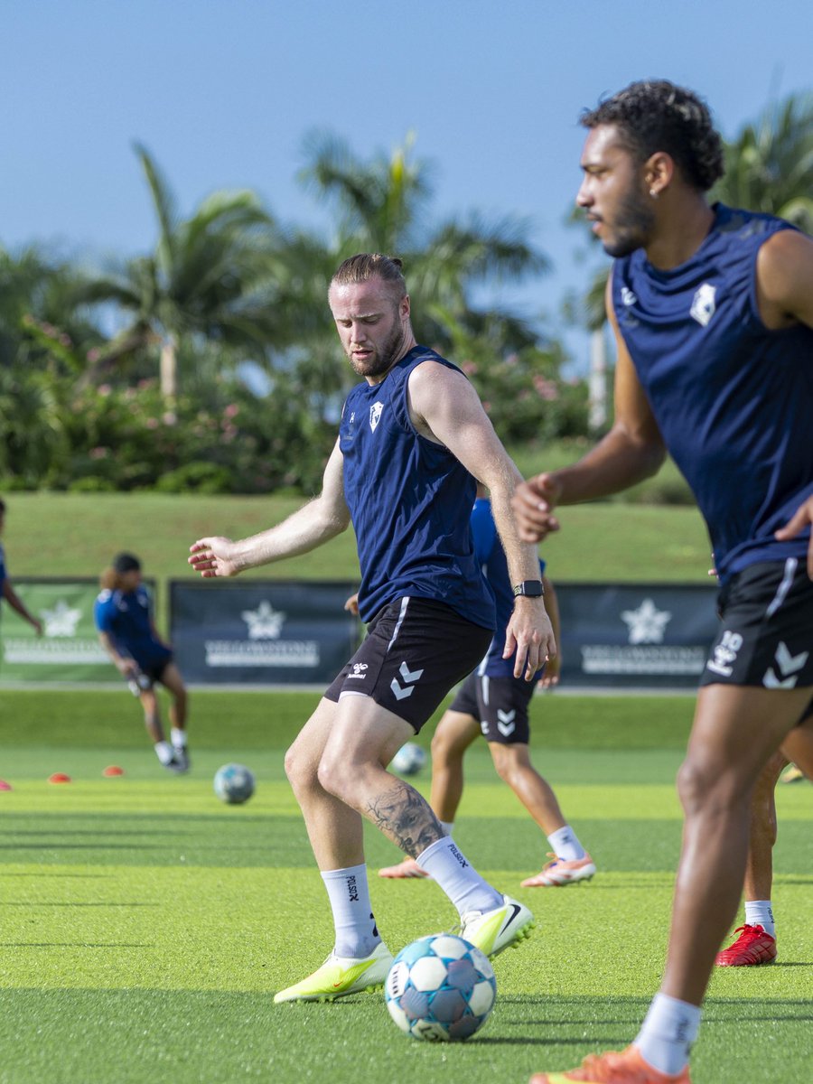 fcnaples_'s tweet photo. Putting in the work. 

#FCNaples #ParadiseCoast https://t.co/5sWeaJlVqj