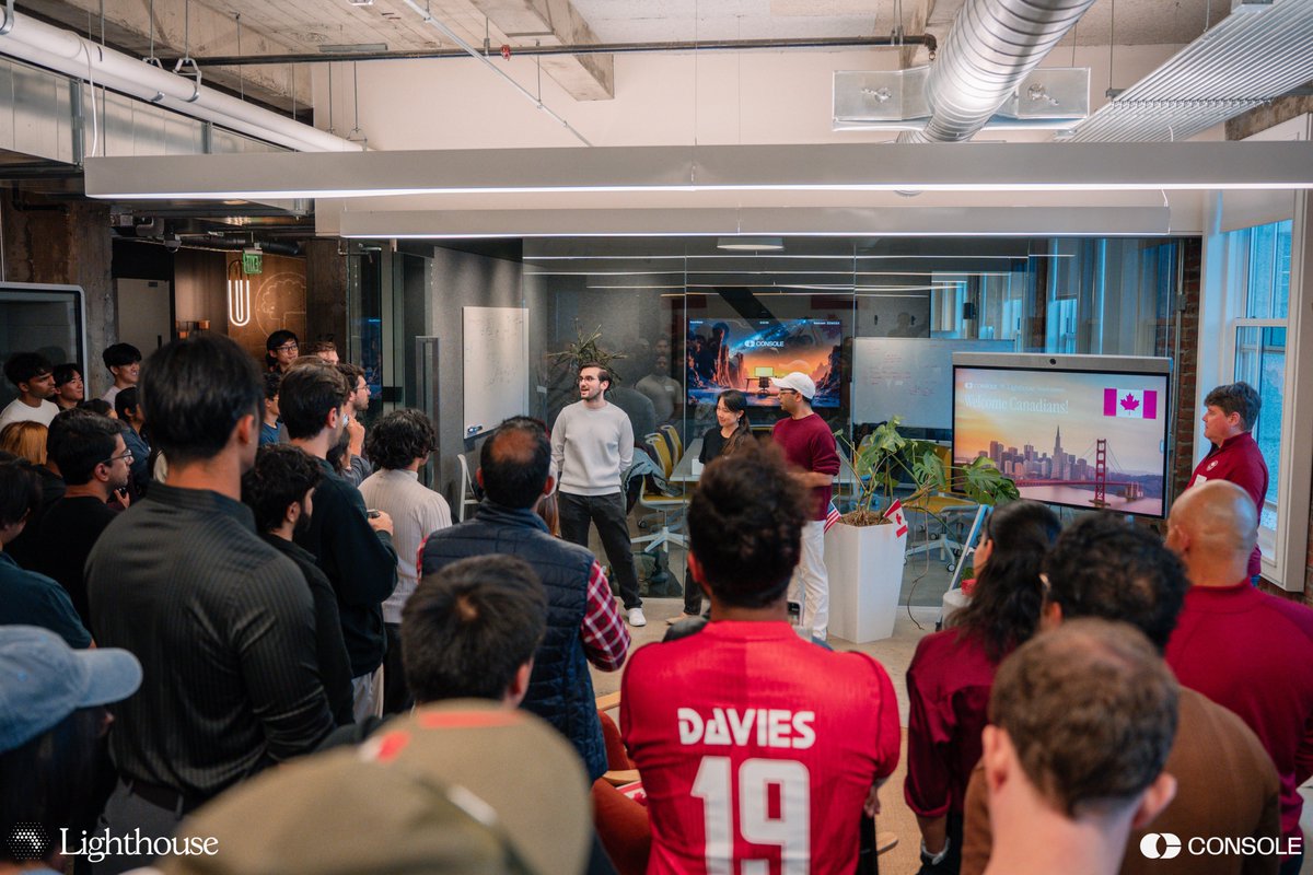 forwarddeploy's tweet photo. 🇨🇦🇺🇸150 Canadians all coming together to celebrate home away from home in SF

Thank you @console__ and @lighthousehq_ for helping make it all happen!

Let me know if you're a Canadian also in the bay, would love to have you at the next one! https://t.co/pkp8KIYEM7