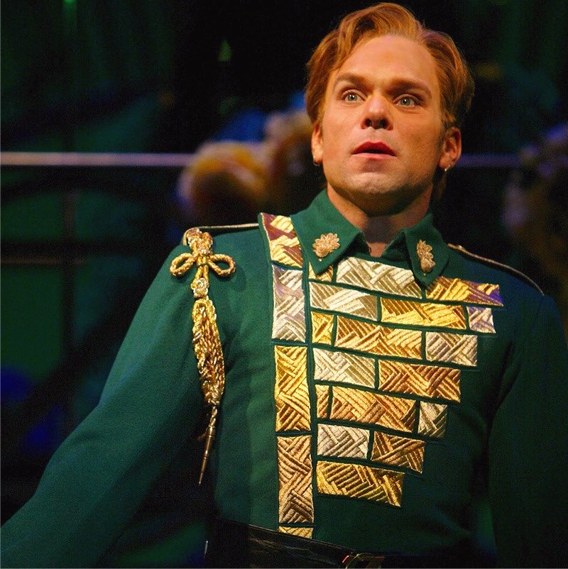wicked_updates's tweet photo. Broadway’s original Fiyero, Norbert Leo Butz, joins the cast of Hadestown as Hermes beginning September 1st. https://t.co/279OhYjbNR
