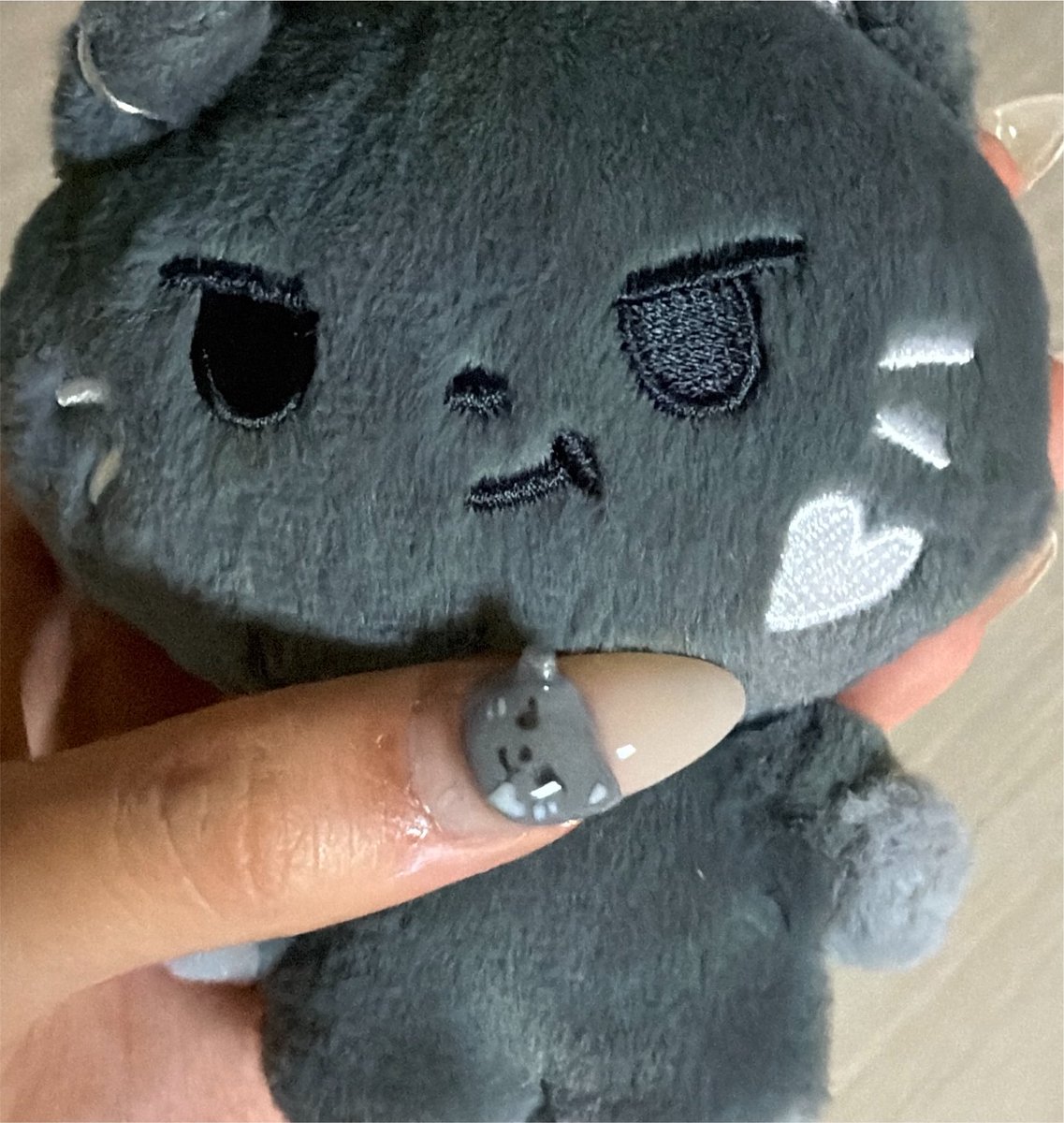 samgea_'s tweet photo. 귀욥짐ㅎㅎ 내가 지굼까지 한 에나이뿡네일이야😛 https://t.co/KY4XynsXqq