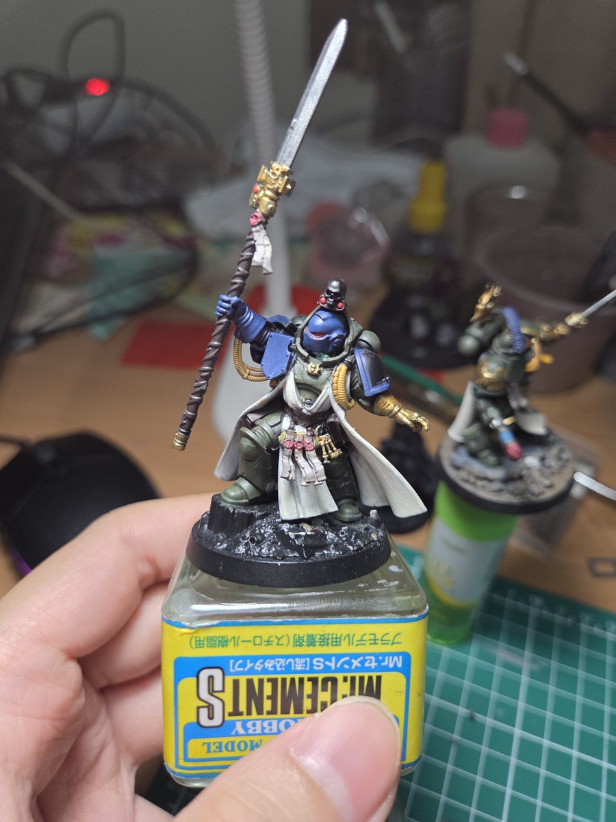 WhiskeyRose101's tweet photo. Blacked out while hatewatching the pirated Odyssey and woke up to four painted space marines https://t.co/kV6gHKGIQh