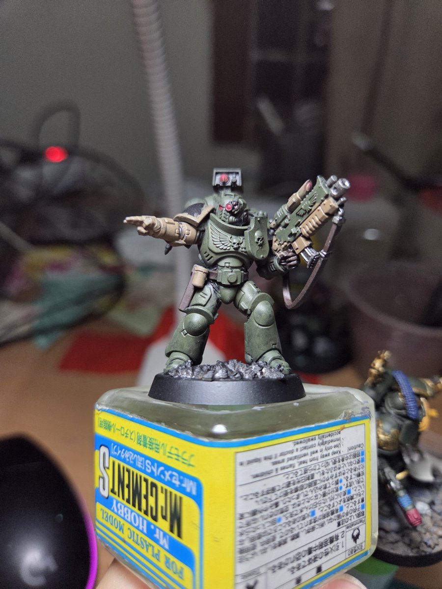 WhiskeyRose101's tweet photo. Blacked out while hatewatching the pirated Odyssey and woke up to four painted space marines https://t.co/kV6gHKGIQh