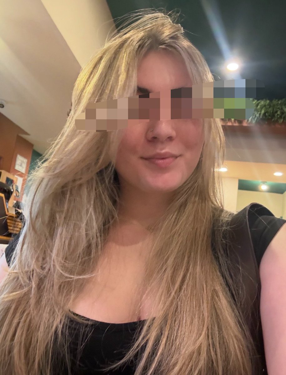 PrincessCeceLuv's tweet photo. Your owner just got blonder🩷 could I be more perfect:D

Findom finsub whalesub cashcow https://t.co/1ec93GcJ6G