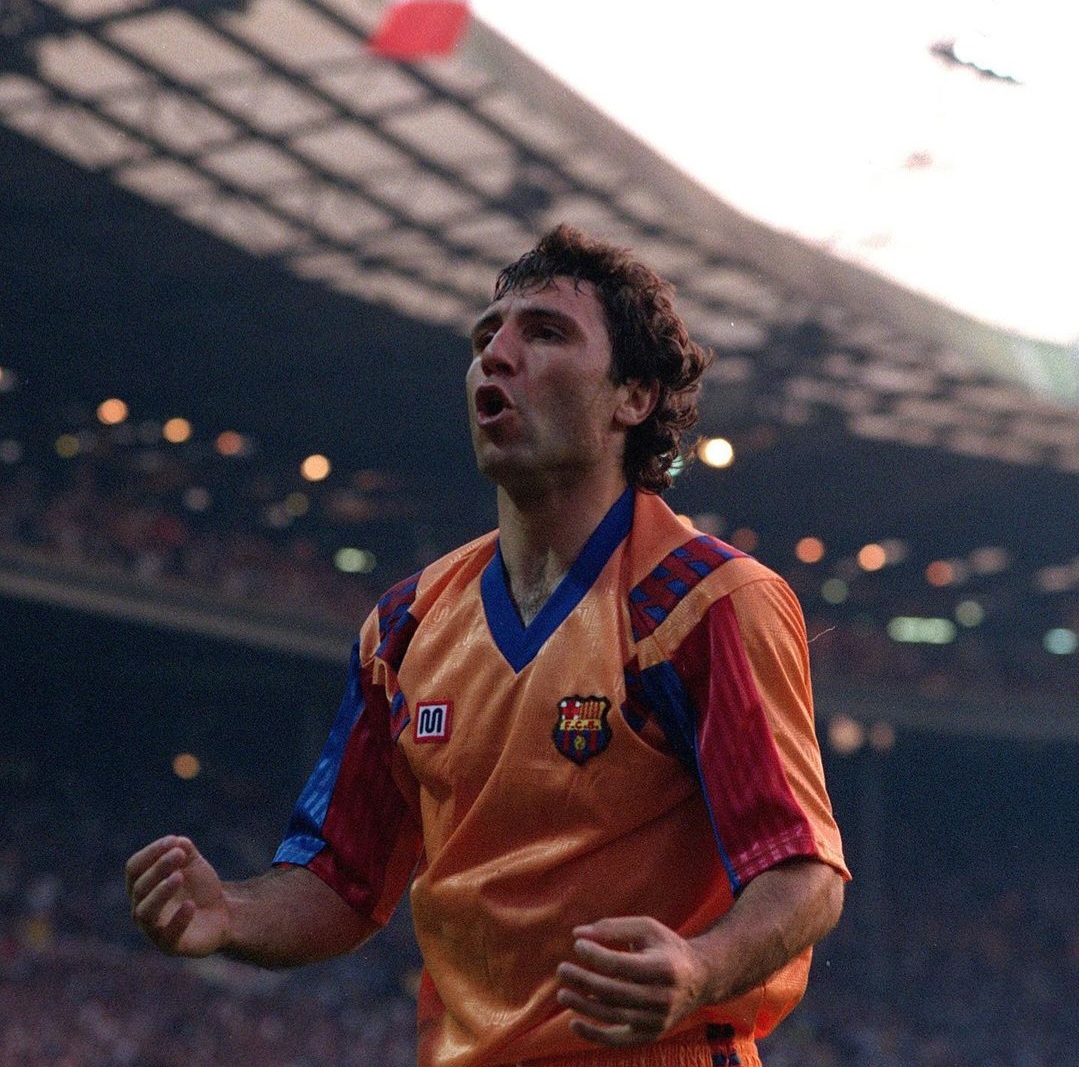 90sfootball's tweet photo. Hristo Stoichkov.

That shirt 😍 https://t.co/5rWspypcoZ