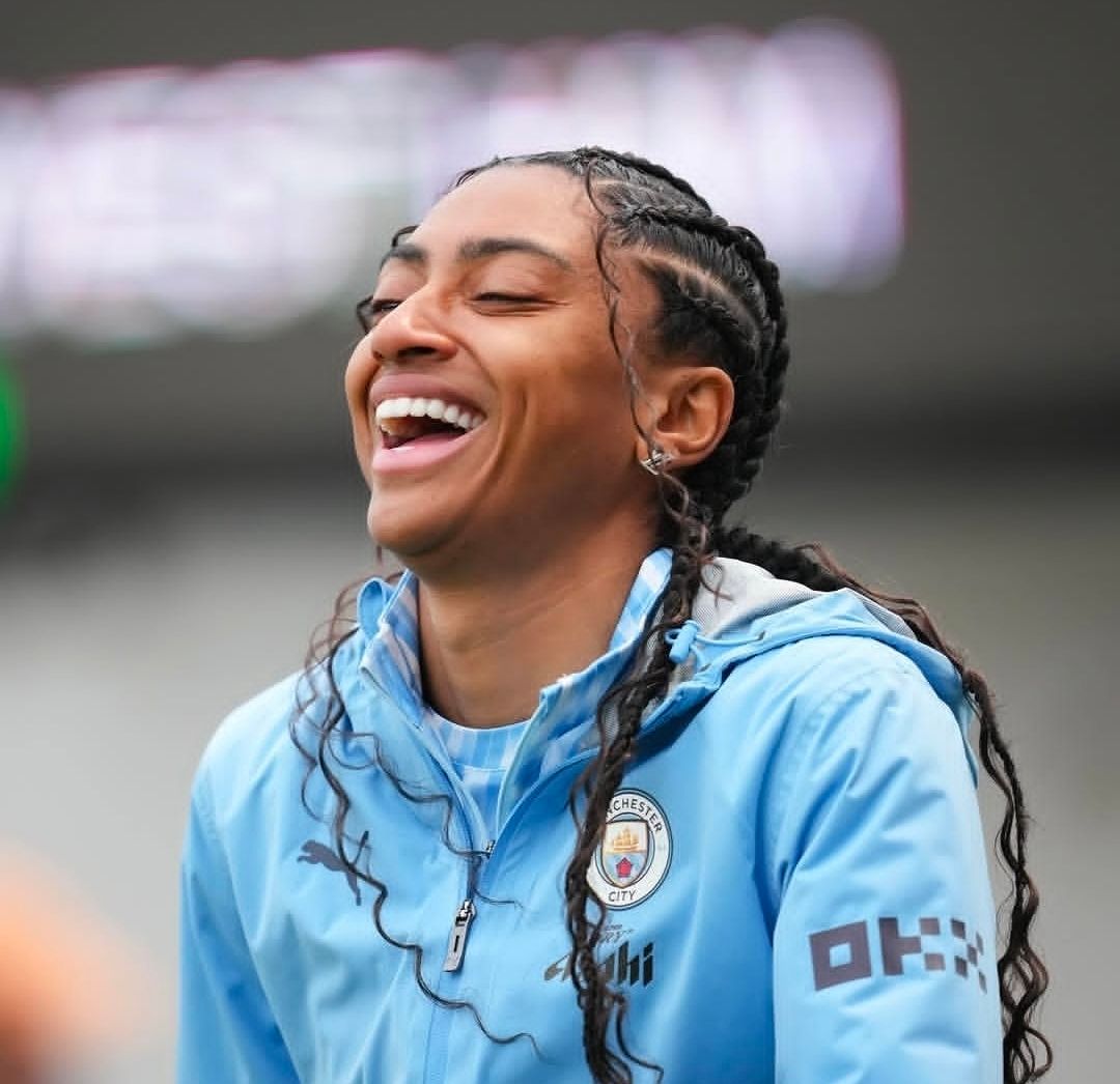 Blaugranagram's tweet photo. ❗The salary Salma demanded will now be invested in replacing her with a player who pushed for her move to Barça and whose dream has always been to wear the Blaugrana shirt. 🔵🔴

Sometimes, football stories don't need to be forced. They're simply written by the way circumstances unfold.
