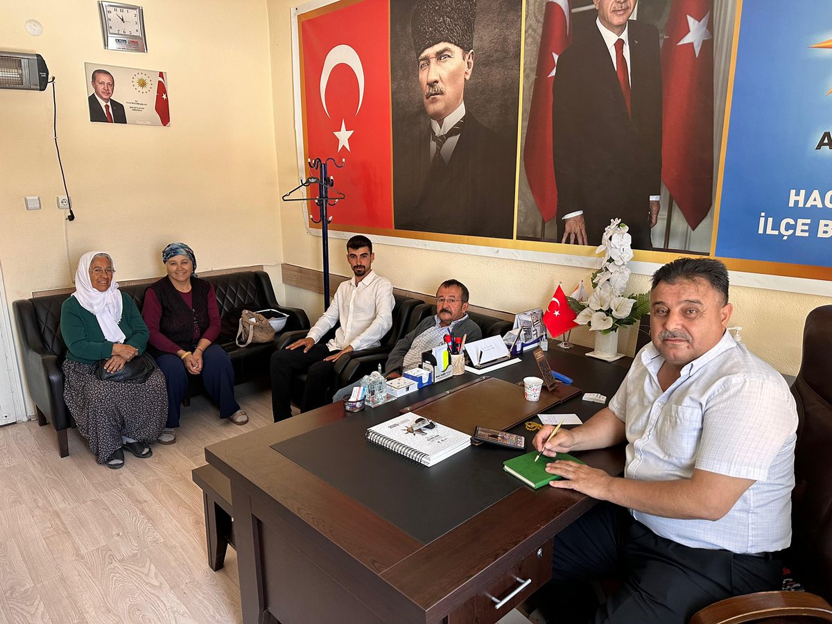 AKHACIBEKTS's tweet photo. AK Parti Hacıbektaş İlçe Başkanlığımızda bugün köylerimizden ve Hacıbektaş merkezden gelen kıymetli hemşehrilerimizi ağırladık.

Vatandaşlarımızın talep, öneri ve görüşlerini dinleyerek istişarelerde bulunduk.
@av_mfa @MvSuleymanOzgun @EmreCaliskan_50 @abuyukgumus https://t.co/tzXN5TUkbW