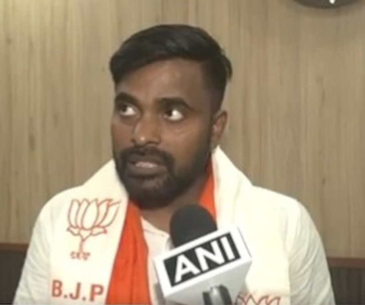 Bahari_Bihari's tweet photo. If Neeraj Kumar defeats Prashant Kishor in this election, I will lose my faith in democracy. https://t.co/TXAiox1noE