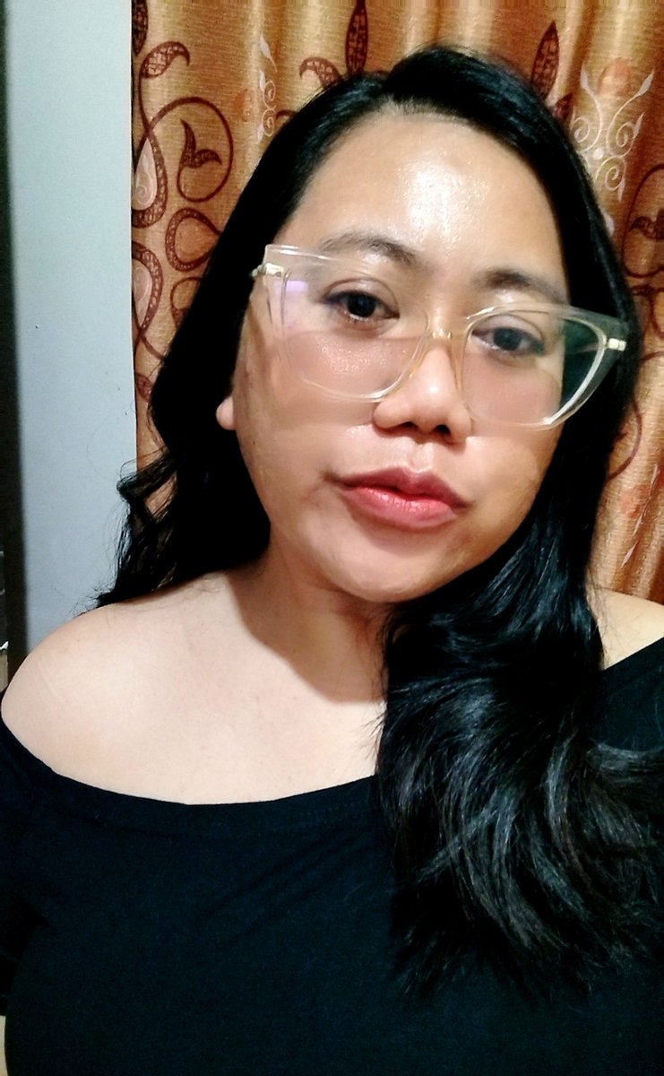 Binarwajah's tweet photo. Tante-tante ini menolak redup

Selfie adalah caraku menghargai maha karya Tuhan yg indah seangkasa raya galaksi bima sakti ini. https://t.co/Y3n0wY16lm