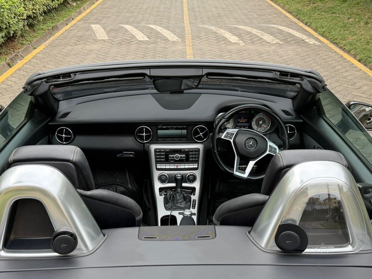 LeograndAuto's tweet photo. 2014 MERCEDES BENZ SLK
💰PRICE: KSHS 2,690,000 
CALL WHATSAPP 0790726424

2000cc Petrol engine
Automatic gearbox.
Hardtop Convertible 
Leather Seats
Seat Ajdustment Control
Powered Mirrors
CD/DVD/usb/bluetooth radio. 
Rear view Camera. 
Parking sensors.

📍 VIEWING: KIAMBU ROAD https://t.co/MSpIHigiS3