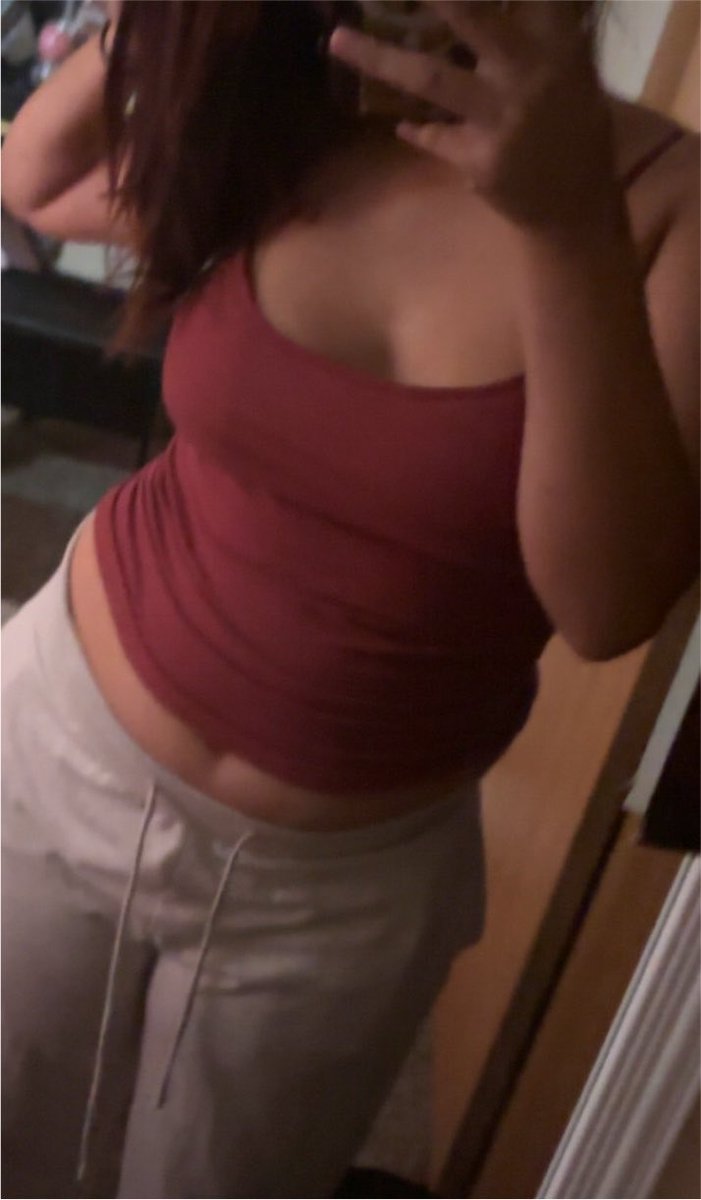 Sagee0339's tweet photo. I like breaking hearts and robbing tha bag #findom #paypig https://t.co/qexE5oopn9
