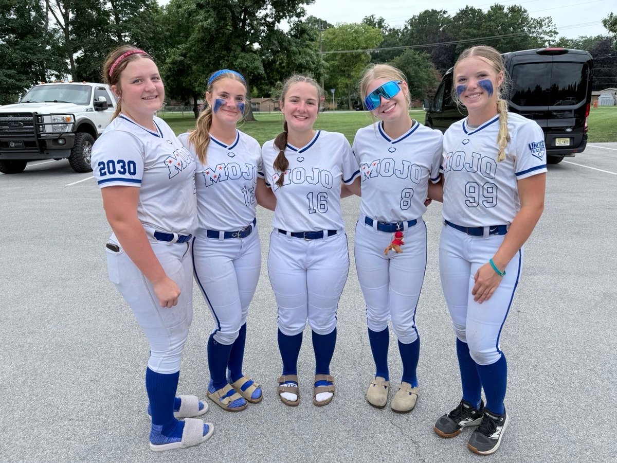 zoe_weakley2030's tweet photo. Had fun competing at the AFCS- Championship with @Mojo_West2030! Here are some at bats and plays at 3rd! @RacersSoftball @GovsSB
@MT_Softball @TTU_Softball
@LipscombSB
@BelmontSoftball @TNUsoftball
@CoachGill_MSU
@VSCCPIoneersSB @UTMSoftball
@betyree @CoachBMasterson https://t.co/YYzqWbiWBV