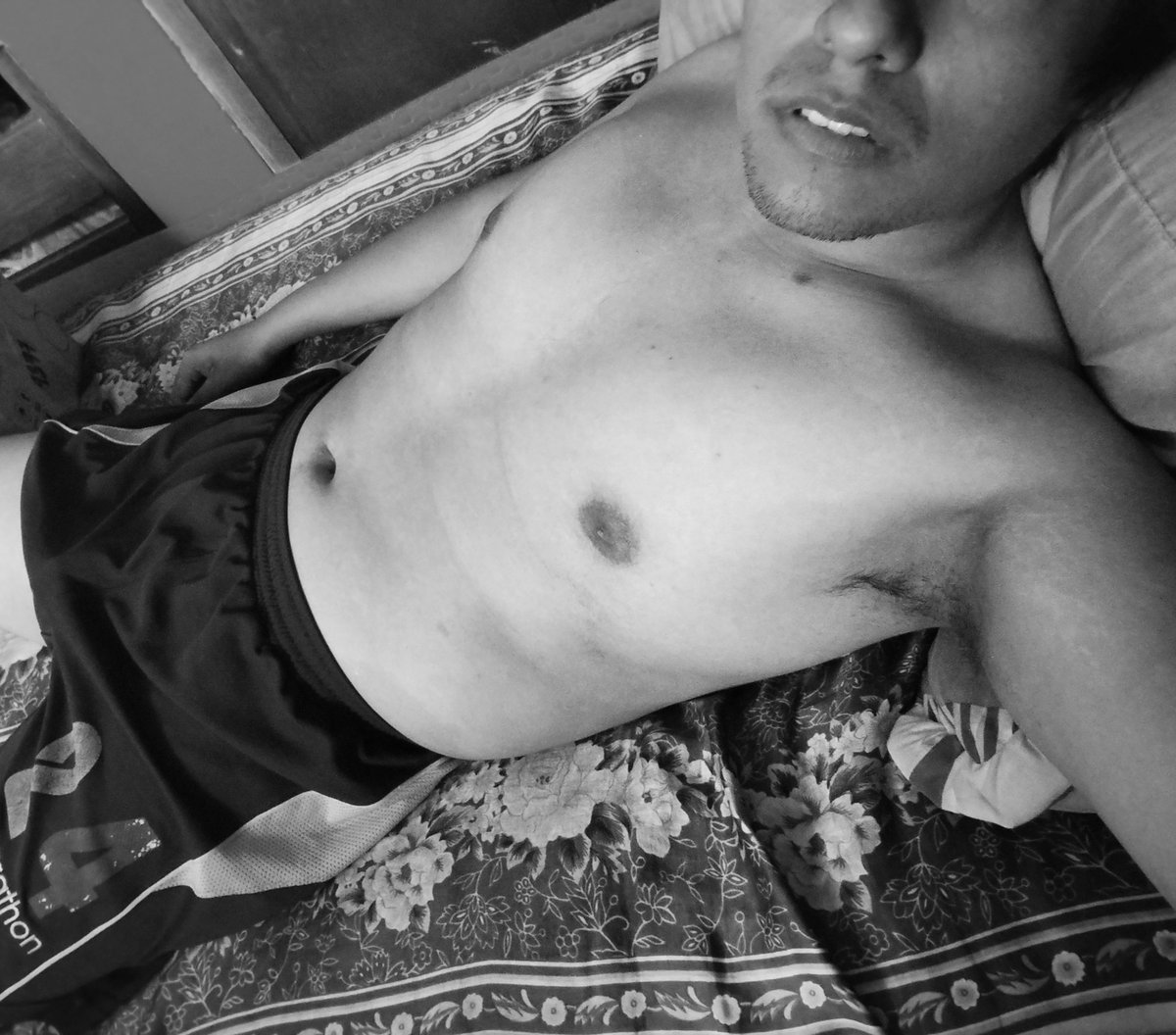 brun904's tweet photo. Soy Bruno, colágeno de 22 años de San Luis, Lima 🇵����
Muy respetuoso, sin obligar ni hacer acciones que incomoden 🙅
Discreto, pasarla bien sin compromiso y en secreto 🤫
Muy pasional, saborear y disfrutar el cuerpo al máximo 🔥
#lima #gamarra #peru #madura #milf #swinger #single https://t.co/r2DVzFh68Z