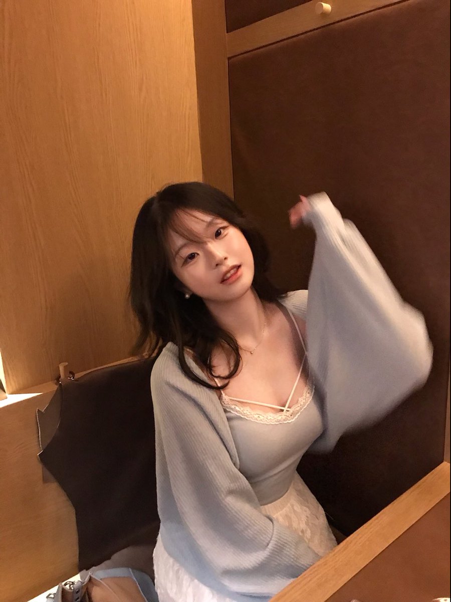 hszuxx's tweet photo. 여자에겐 그런 날이 있음
추구미 젊줌마가 되는 날.. https://t.co/AV48RKxUYw