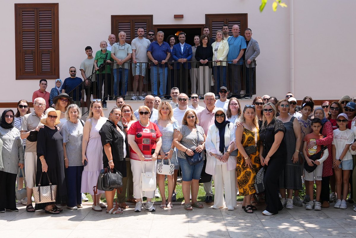 yasinyildizbb's tweet photo. Selanik Başkonsolos Yardımcısı Aylin Karaman’ın ev sahipliğinde, Mahmutbey Selanikliler Derneği üyelerimiz ve Mahmutbeyli komşularımızla birlikte yenilenen Atatürk Evi’ni ziyaret ettik.

Başkonsolos Yardımcımıza nazik misafirperverliğinden dolayı teşekkür eder, çalışmalarında kolaylıklar dilerim.