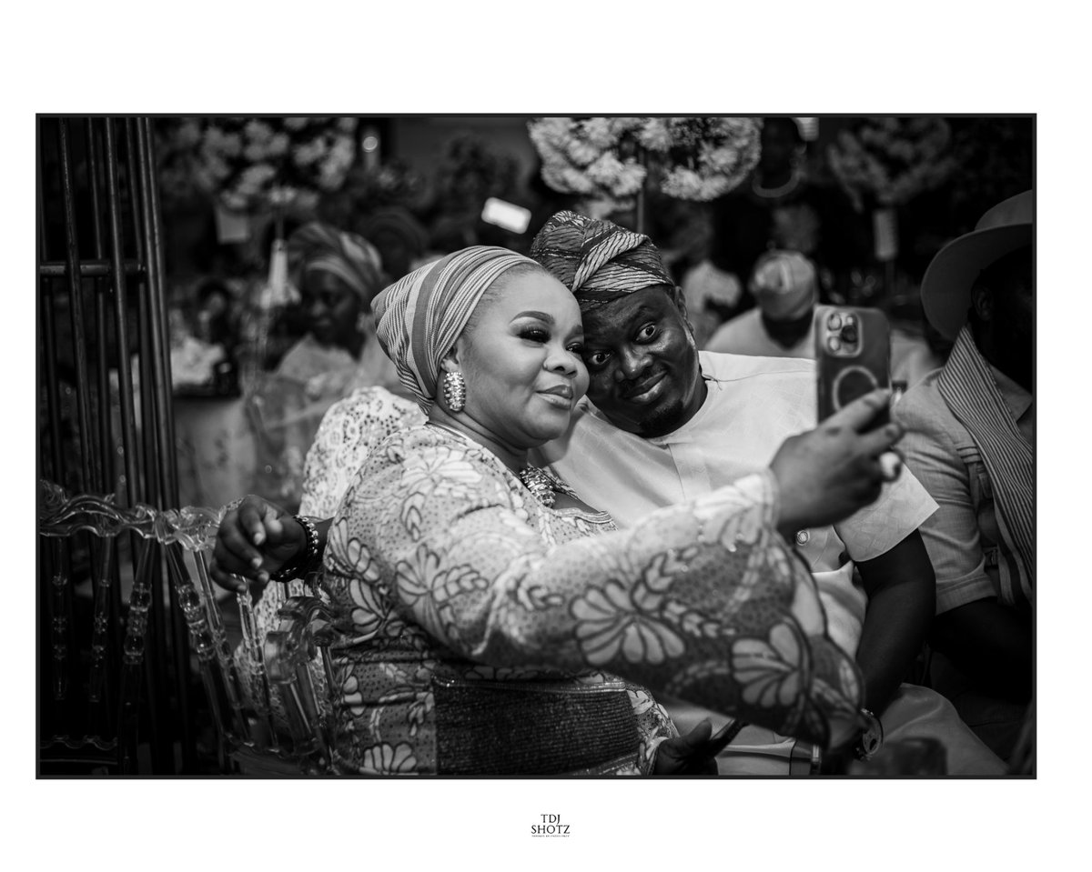 Dharmmylee1's tweet photo. •|Bimbo &amp; Muyiwa 🖤|•
•|PC 📸 @tdj_shotz |•
•|YOP: 2024|• https://t.co/xyjv0GNNfZ