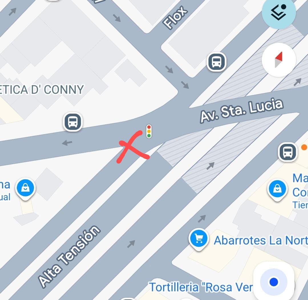Claudiamontesol's tweet photo. Se reporta:

 1. Fuga de agua sobre Antigua Vía la Venta, casi esquina con Escuadrón 201, y 

2. Descarga de aguas negras en Alta Tensión esquina con Santa Lucía.  

Se solicita apoyo y atención de las autoridades: @SEGIAGUA @AlcaldiaAO. https://t.co/eRQskngIXH