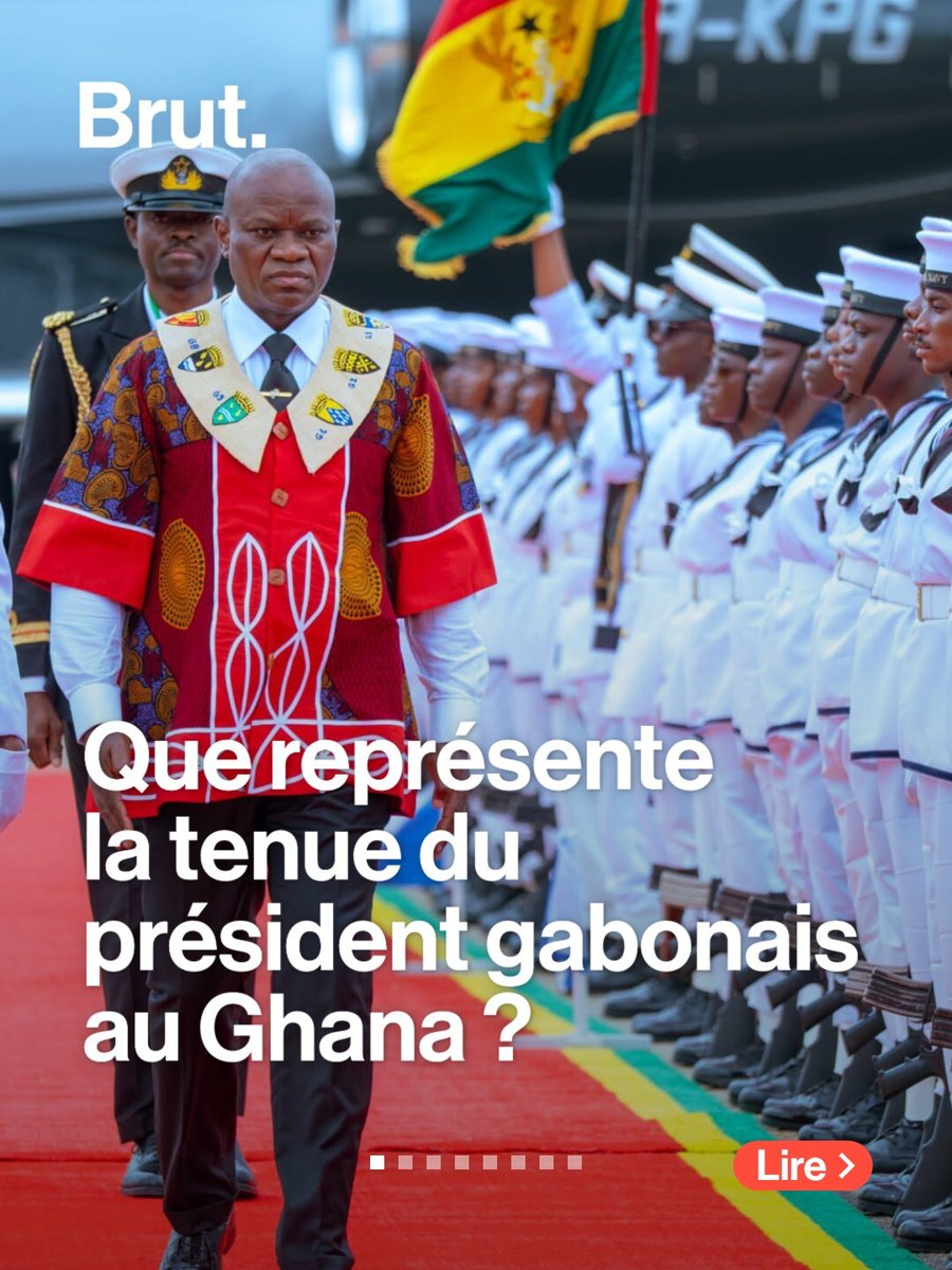 BrutAfrique's tweet photo. 🇬🇦🇬🇭 En visite officielle au Ghana, le président gabonais Brice Clotaire Oligui Nguema a attiré l’attention avec une tunique en pagne Okorwè, une étoffe traditionnelle de la culture Myènè du Gabon. On t’explique l’histoire et la symbolique de cette étoffe. https://t.co/fxoZfXrMxE