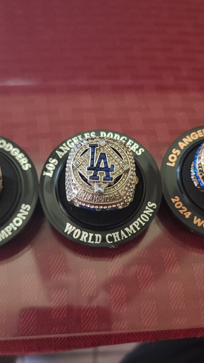 marquesanthony6's tweet photo. All 9 World Series championship rings! Time for a 3 peat ring #10! 💙🤍⚾️💯 #Dodgers #DodgerNation
(2/3) https://t.co/4wPj12KMaQ