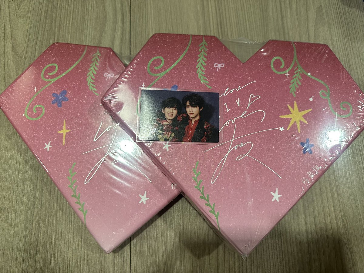 vvzhvv__'s tweet photo. พึ่งมีเวลามาแกะ love love love ฉีเหิง😍 https://t.co/RsFjw4RfLB