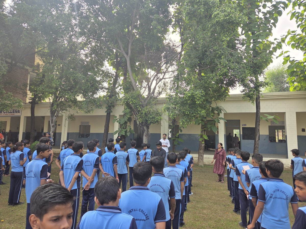 Devansh_ABVP's tweet photo. आज आभाविप गौतमबुद्ध नगर की ग्रेटर नोएडा इकाई ने सदस्यता अभियान को सफल बनाते हुए युवाओं में समर्पण, आशा और राष्ट्रनिर्माण का अद्भुत उत्साह जगाया। यही युवा भारत को विश्वपटल पर भारत का गौरव बनाएगा।

— देवांश उपाध्याय
नगर मंत्री, आभाविप, ग्रेटर नोएडा
.
#trending 
#news 
#india 
#Uttarakhand