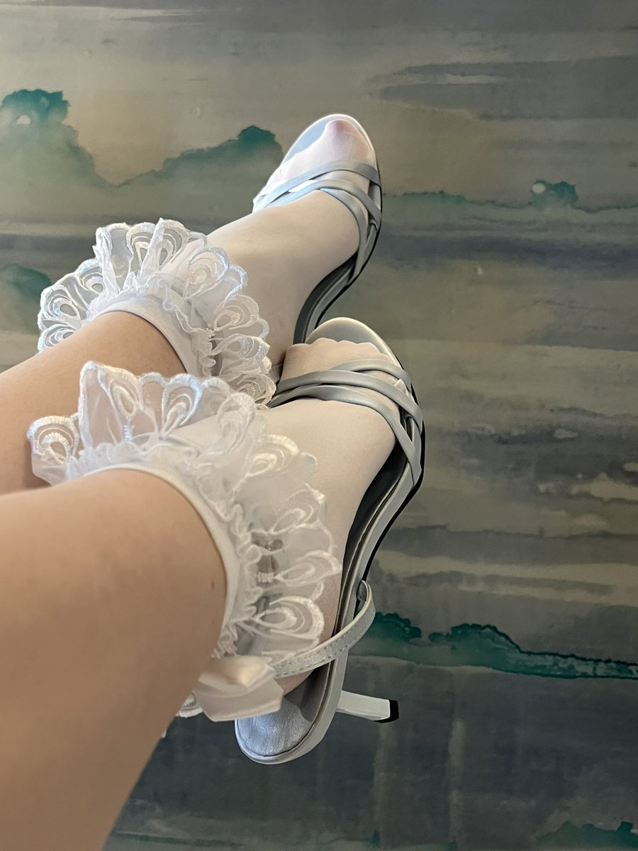 HazelnuttMoore's tweet photo. 🦋🩵 https://t.co/MDZRIzXiw0