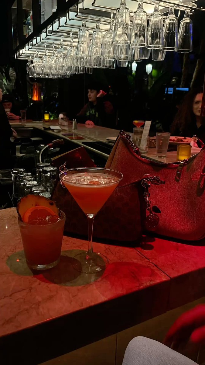 bossbabejass's tweet photo. Bar Date Nights 😍 https://t.co/p2Kz7QAJwN