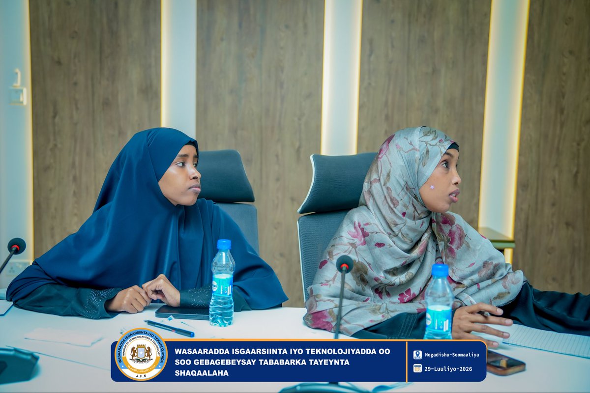 MoCTSomalia's tweet photo. @MoCTSomalia wrapped up a three-day staff learning programme covering environmental and social safeguards, e-waste management, workplace ethics, and GBV prevention. Acting Director General recognized participants’ achievements and awarded certificates at the close.@EARDIP_ https://t.co/FFjIjMIAdU