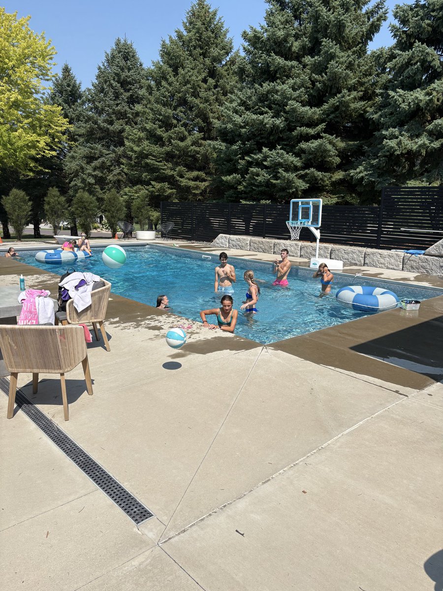 OGTrack's tweet photo. Big thanks to the Hillmans for the end of summer runs pool party! https://t.co/2p9yeJ7dlD