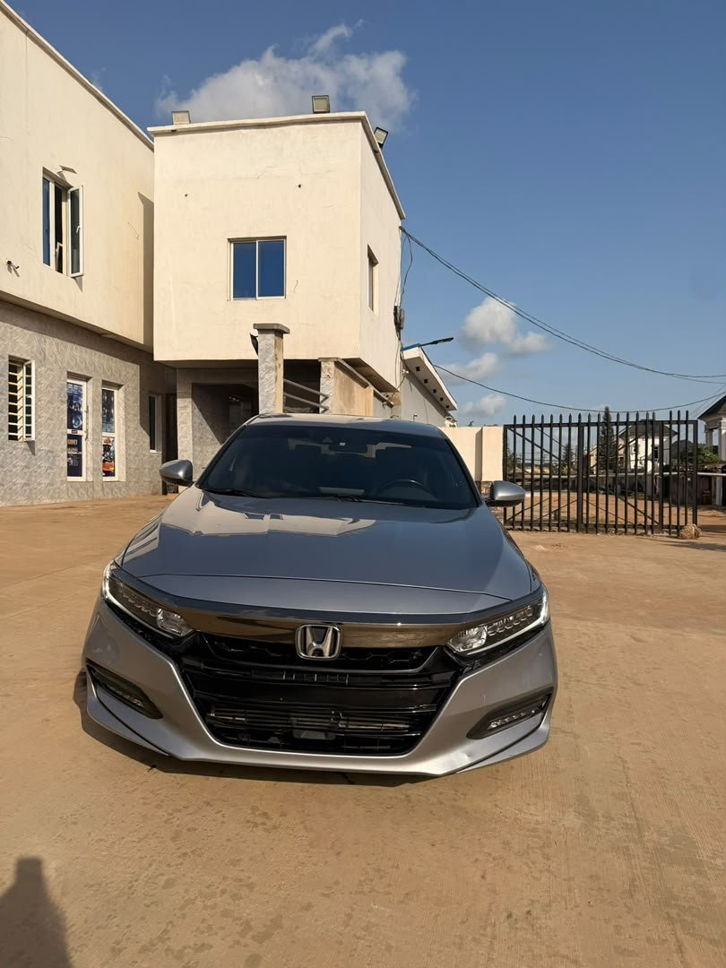 pabl0theEngine's tweet photo. My guy wants to sell a full option 2020 Honda Accord.

28m. text me asap 😁 https://t.co/wkkqNcDP5l