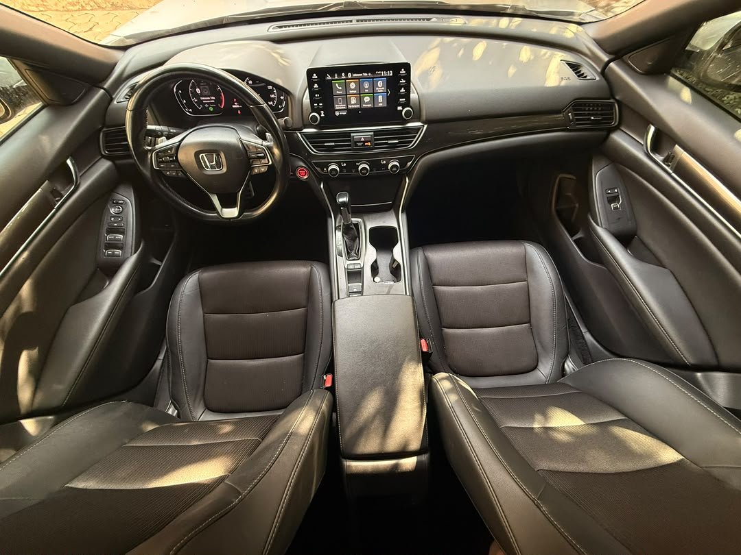 pabl0theEngine's tweet photo. My guy wants to sell a full option 2020 Honda Accord.

28m. text me asap 😁 https://t.co/wkkqNcDP5l