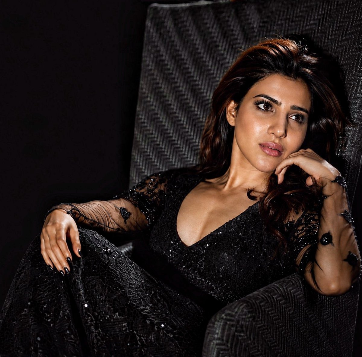 TN_SamanthaFans's tweet photo. Samantha in black 🖤🥵 

@Samanthaprabhu2 #Samantha #SamanthaRuthPrabhu https://t.co/Y52h6SjgRz