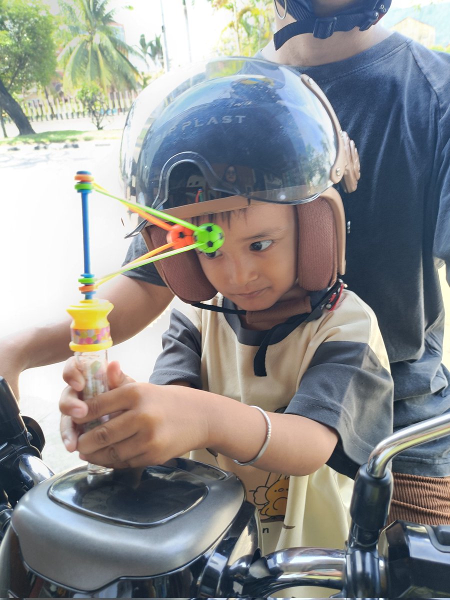 methaamelia1's tweet photo. Yepan anak pertama mama cinta mama 🥹🫶🏻 langit kita mungkin tak seperti dulu lagi, tapi mama papa akan usahain apapun itu buat yepan 🥰😘 akan ada cahaya setelah gelap 🥰😊 https://t.co/0v5jOnz5al
