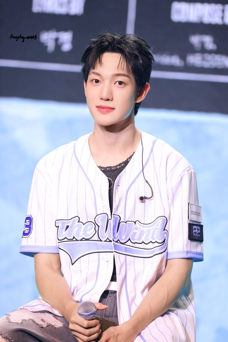 Augety_0405's tweet photo. 20260729 SHOWCASE 
#타나톤 #THANATORN
#더윈드 #TheWind https://t.co/mWQc3CnuQo