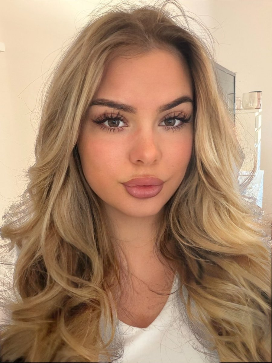 Goddess Lea tweet media