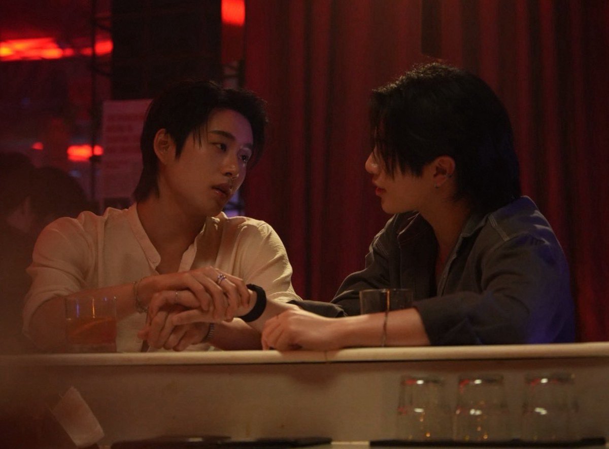 appch__'s tweet photo. ว้าย ช่วงflirtกันแรกๆปะ ถึงเนื้อถึงตัวมาก 🫪

#WilliamEst 
#YouManiacSeriesQ27
#YouManiacSeries https://t.co/SxCyO2NXYs