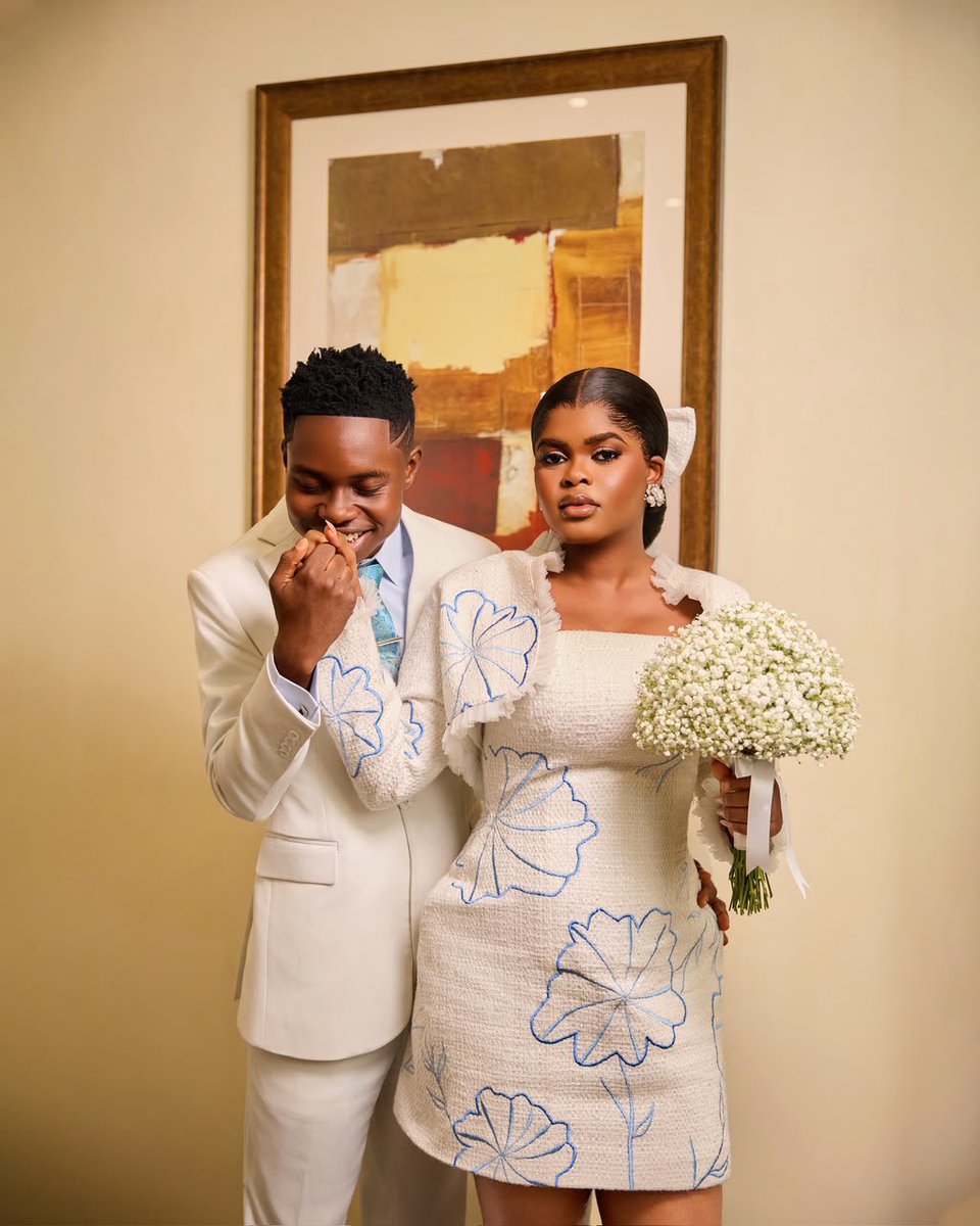Jarvis4R's tweet photo. Mr and Mrs civil done and dusted 💕💍 https://t.co/wPI8Z0Pic8
