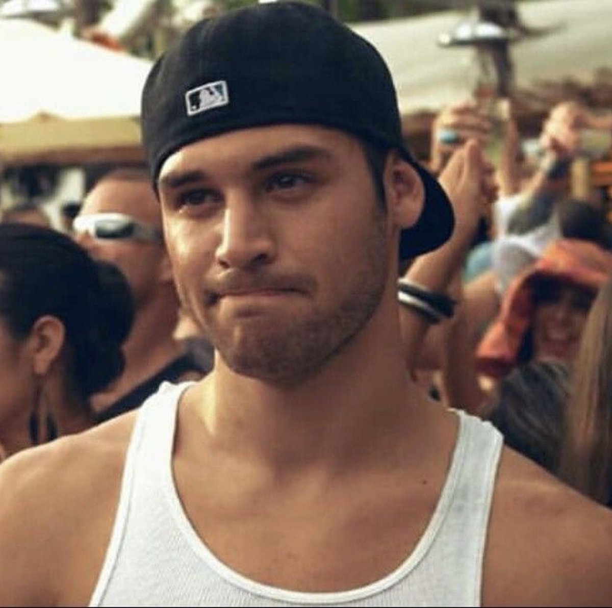 dickdrunkdiaz's tweet photo. close enough, welcome back sean asa https://t.co/eDZInNCQIv