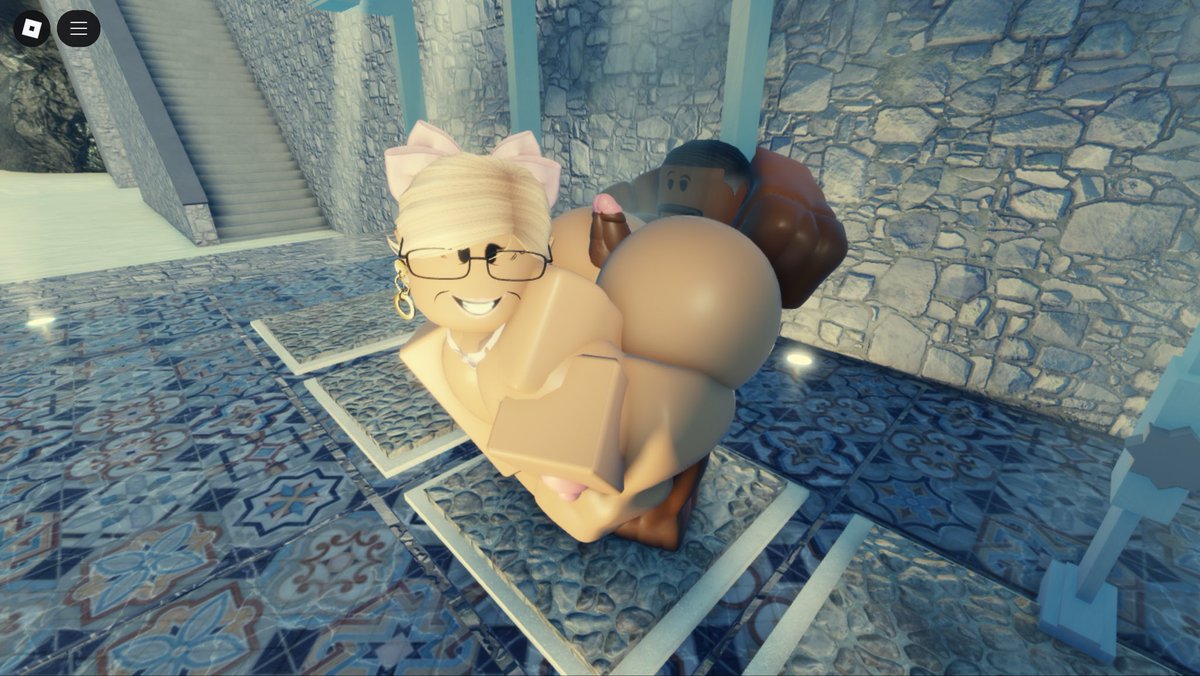 WeatherReportos's tweet photo. “A Random phat ass Granny on the beach offered me a free shower scrub🚿~.” 

w/@thegoddess_judy 
.
.
.
#rr34 #robloxcondo #robloxrr34 #rosex #robloxporn #nsfw https://t.co/IfSxP1N02x