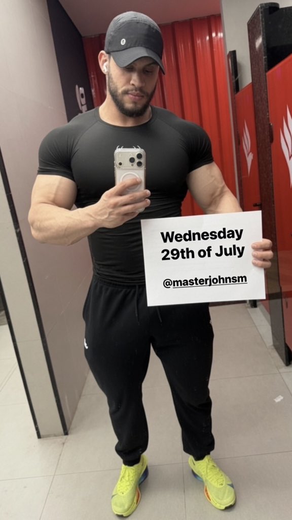 masterjohnsm tweet picture