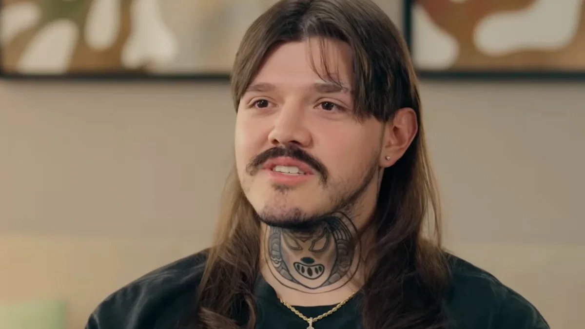 WrestleTalk_TV's tweet photo. WWE star Dominik Mysterio emotionally opens up about his wife saving his life ❤️

"I was just at a point in my life where I was unhealthy. I wasn't being safe with the things that I was doing as far as taking care of my body. I was going to school but I wasn't really doing anything. I was just in a very low point in my life.

"She has been with me since I was 14, so with her encouraging me and letting me know when the opportunity presented itself to try and wrestle... I didn't wanna do it because I didn't wanna leave her.

"She was like, 'You've gotta go. If you don't go, what else are you gonna do?' She's like, 'You're gonna kill yourself here overeating and just not being healthy.' She's like, 'You need to go and do this for yourself.'

"Overall, I wanted to do it and I wanted to do something with my life. But I was afraid to leave her because I didn't want her to leave me.

"I was like, 'I don't wanna go.' And she was like, 'I'll be here when you come back.' As soon as I heard that, I was like, 'Okay. If you can promise me that you'll be here when I come back, I'll go, I'll take care of us, I promise you.'"

(Ariel Helwani Show)