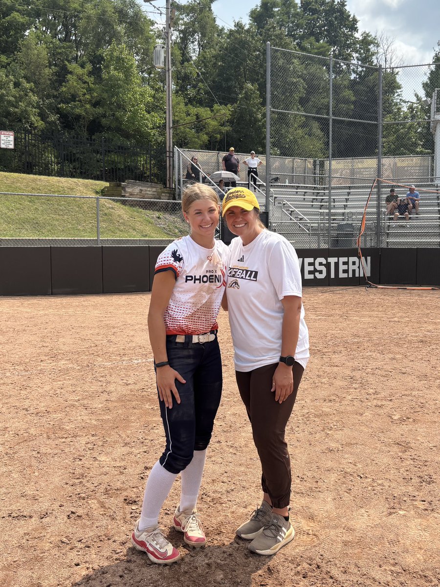 KShockley10's tweet photo. What a great experience I had at Western Michigan Elite Prospect Camp! They taught me so many new drills, especially in the catching department. Scrimmaging was laid out super well, was able to get lots of reps in! Thank you Coach Wilson for the invite and the great experience. https://t.co/pWqCxOqHhL