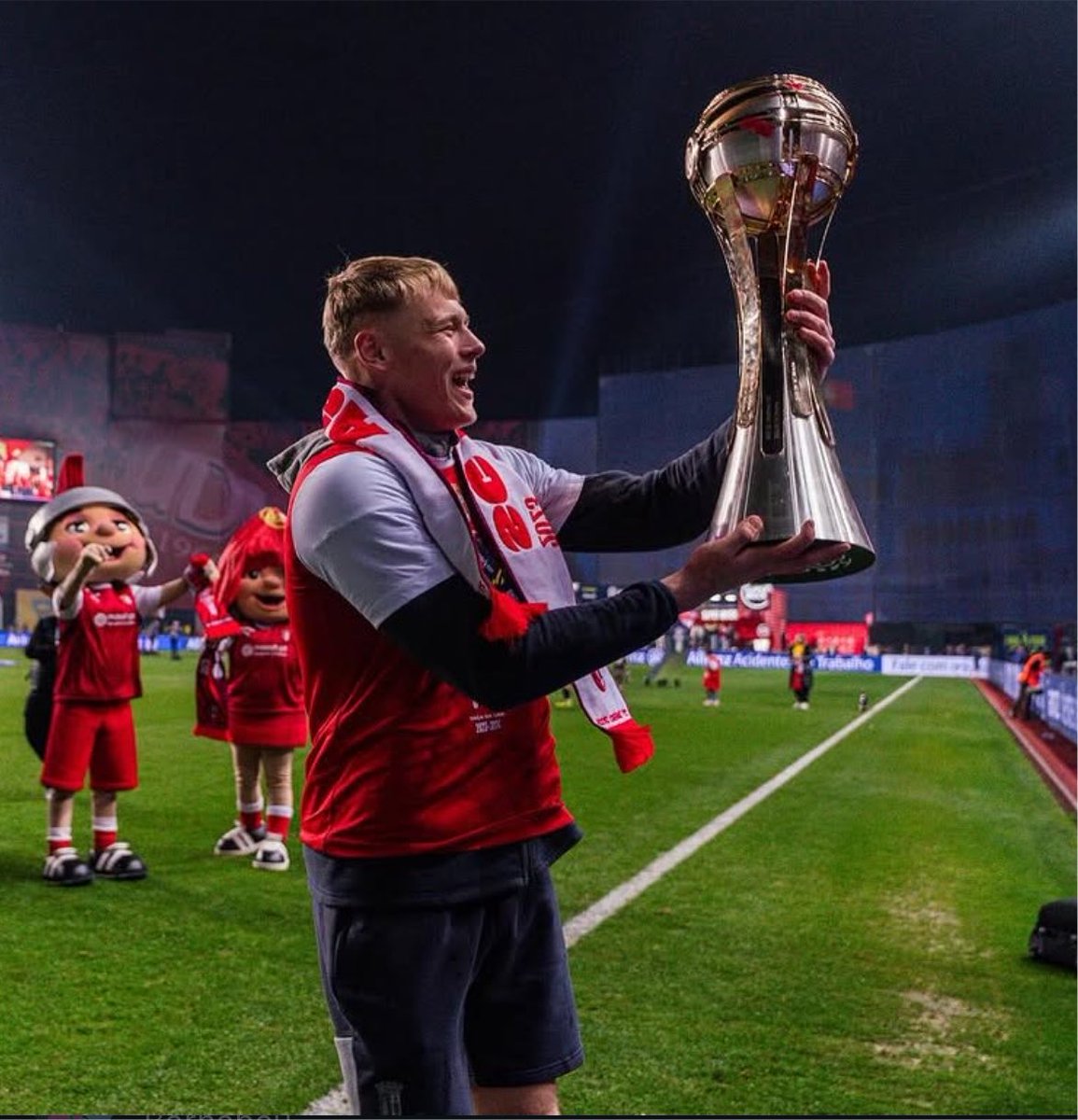 Jorge__mv's tweet photo. The best goalkeeper I’ve ever seen play for Braga, and it’s no surprise he’s going to the best league in the world. A shame that we couldn’t keep him for longer and win more trophies, but that’s football. Take good care of him, Newcastle fans.

Thank you for everything, Hornicek! https://t.co/hkZXyBIl2N
