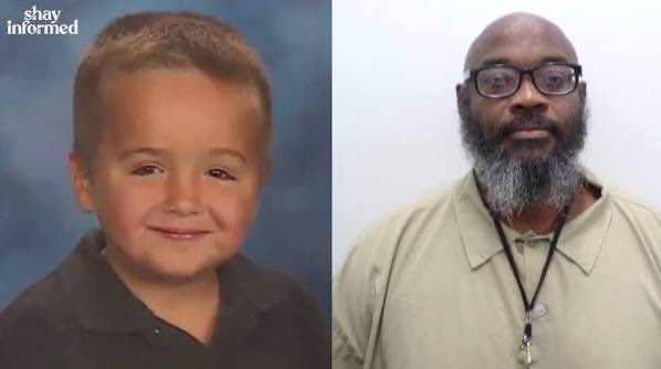 AmiriKing's tweet photo. Ronald Exantus is a free man as of today.

He has served only 11 years for murdering a white child.

This happened where I live.

In 2015 Ronald Exantus entered a home in Kentucky and stabbed 6-year-old Logan Tipton to death for no reason.

Exantus also stabbed Logan’s father and two sisters.

Black privilege. ✊🏿