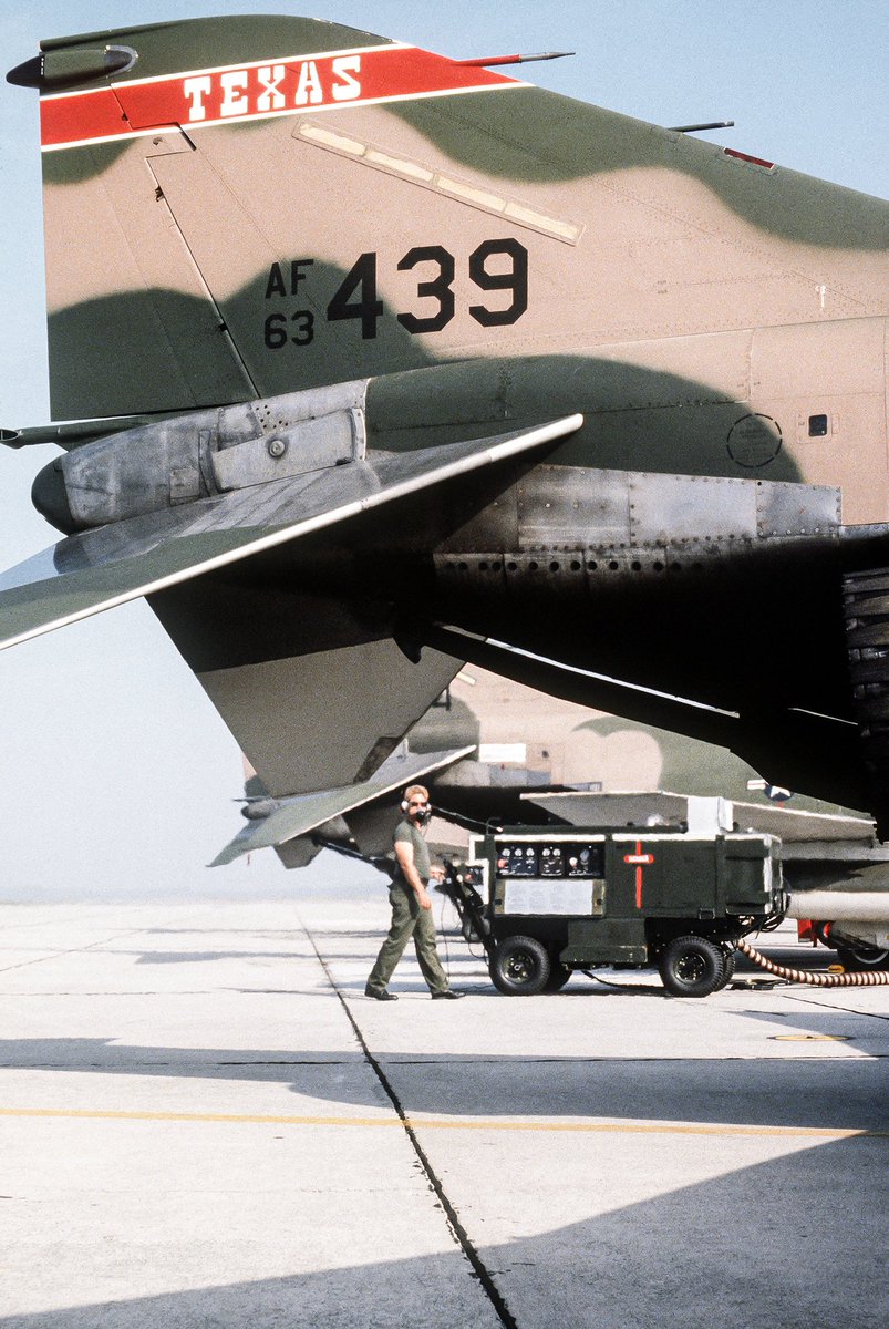 perpetuoasombro's tweet photo. An TXANG F-4C Phantom https://t.co/UogksJrg0S