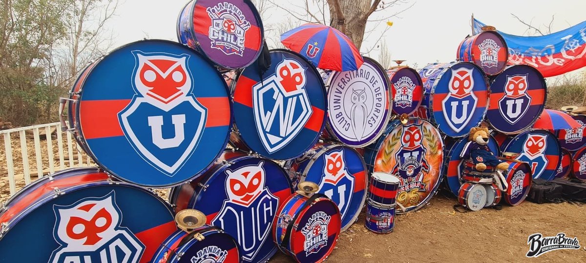 barrabrava_net's tweet photo. Bombos de Los de Abajo - Universidad de Chile https://t.co/lMKVsdvDNd