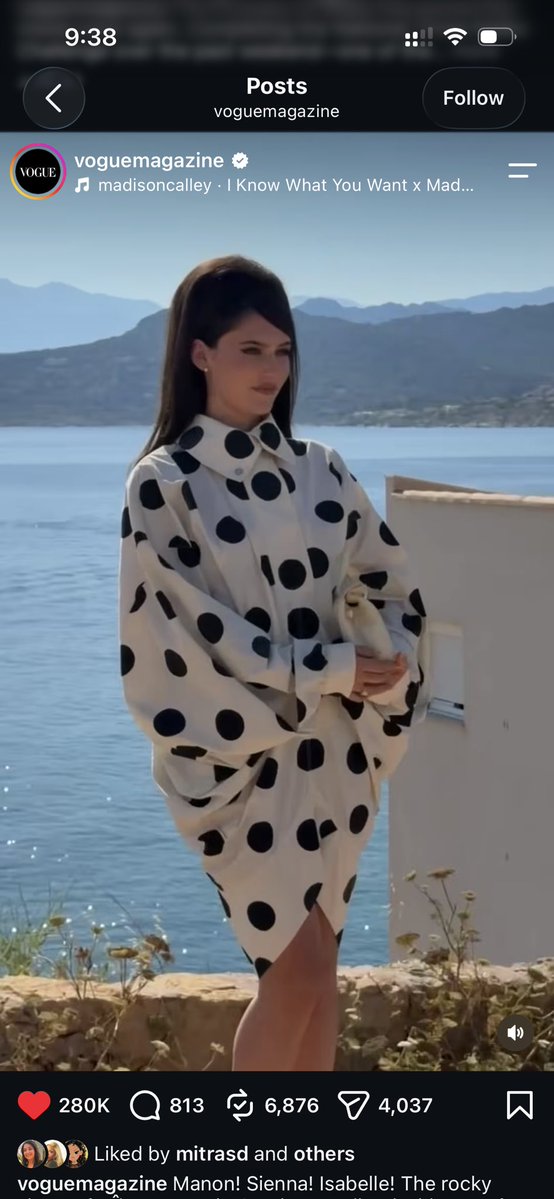 Kimberly8Manon's tweet photo. @manztopia @manonvisual She liked only this but Vogue also posted solo Manon and Jacq but she didn’t like that or any other solo posts https://t.co/7KmT3xwDwE